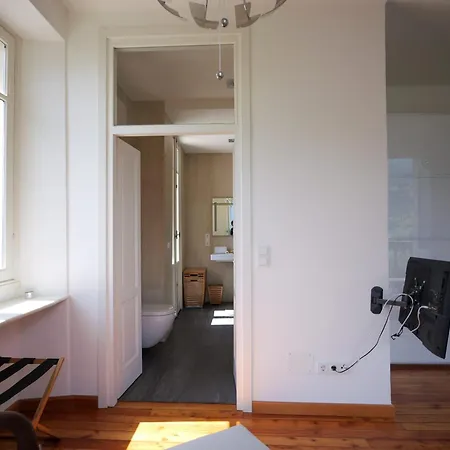 Pottery - By Myhomeincomo Appartement