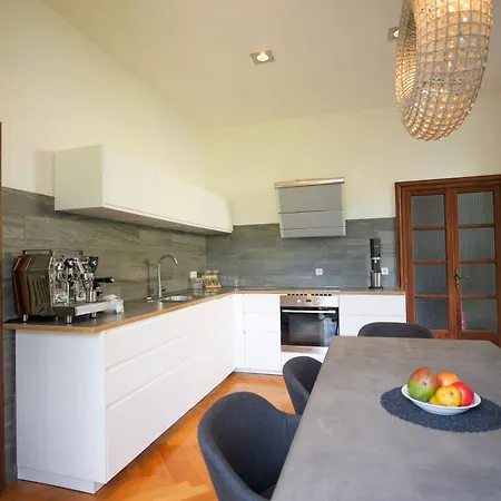 Pottery - By Myhomeincomo Appartement *