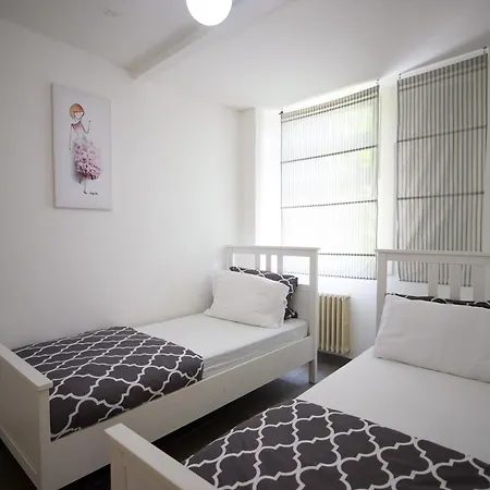 Pottery - By Myhomeincomo Appartement Carate Urio